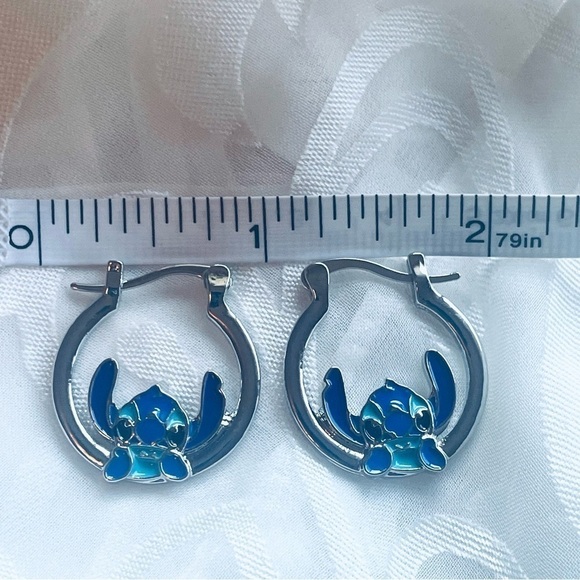 Stitch Earring Pendant - Cute Fantasy Jewelry - Picture 4 of 4